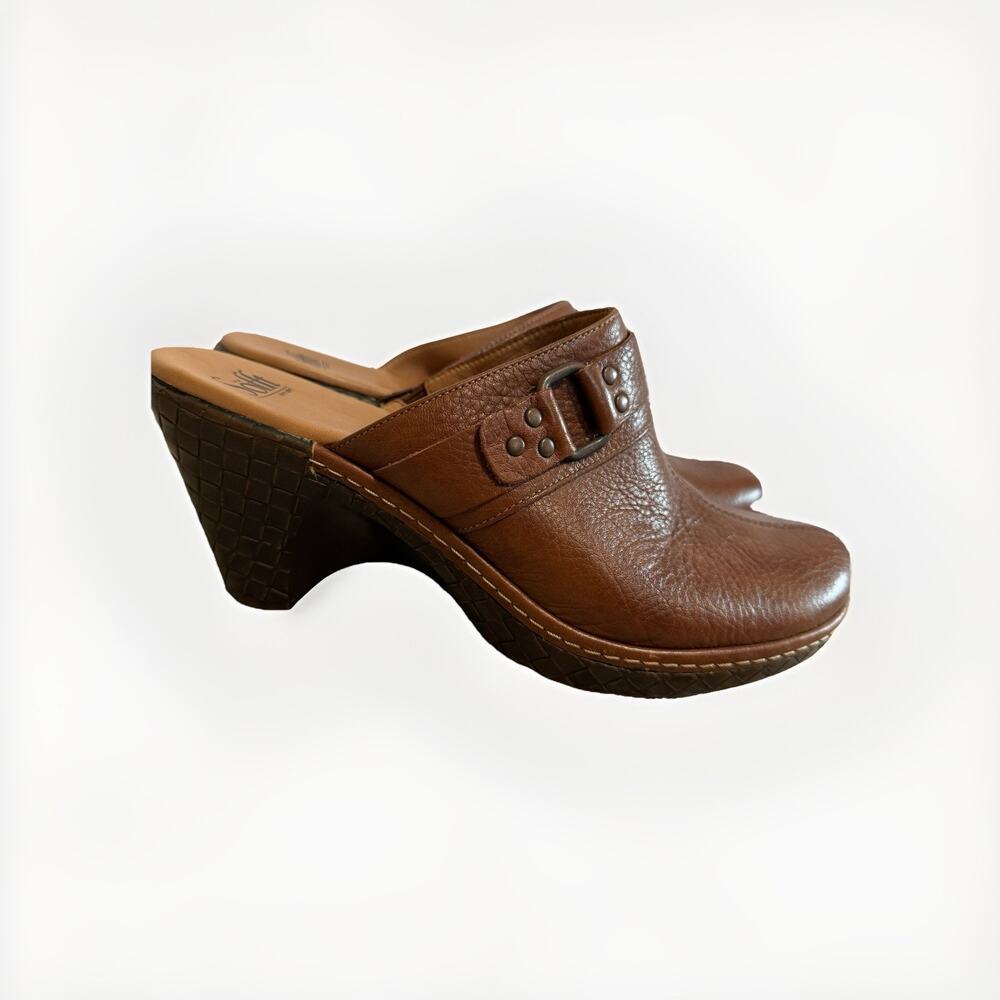 Söfft Women’s Aviano Burgundy / Brown Leather Slip-On Clogs — Size 10M‎